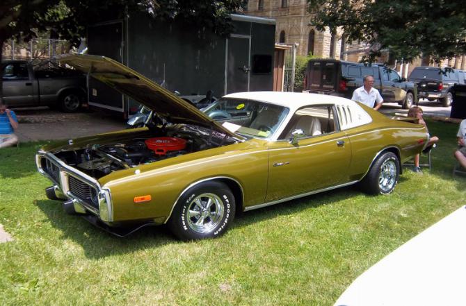 Dodge Charger SE 1974 года — давайте возьмем маслкар и превратим его в Brougham!